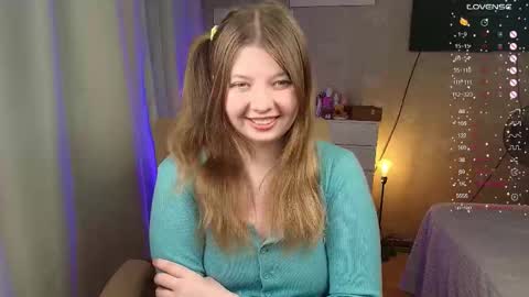Snapshot of salut_love chatting on February 5, 3:49 pm Ruby online show from February 5, 3:49 pm