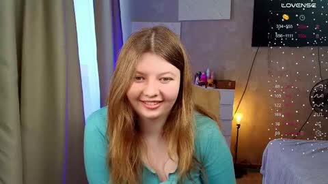 Snapshot of salut_love chatting on February 28, 10:38 am Ruby online show from February 28, 10:38 am