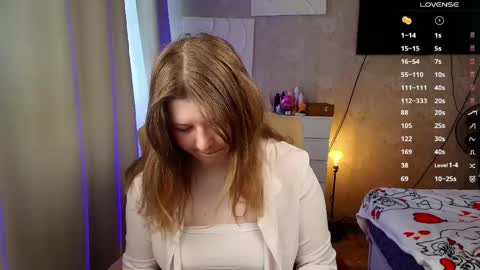 Snapshot of salut_love chatting on April 26, 10:35 am Ruby online show from April 26, 10:35 am