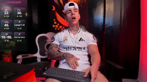 SALVATORE online show from February 4, 6:36 pm