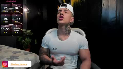 Snapshot of salvatore_damore chatting on April 23, 5:37 pm SALVATORE online show from April 23, 5:37 pm