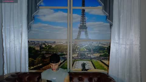 Snapshot of salvatore_damore chatting on May 14, 5:42 pm SALVATORE online show from May 14, 5:42 pm