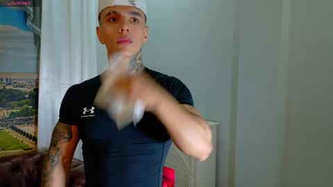 Snapshot of salvatore_damore chatting on May 16, 5:45 pm SALVATORE online show from May 16, 5:45 pm