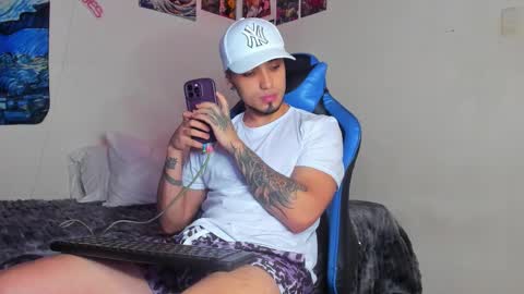   online show from December 1, 2:05 am