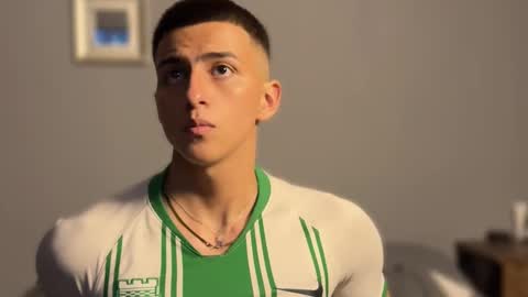 Salvatore online show from November 15, 4:21 am