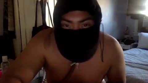 Snapshot of salvpapi chatting on May 17, 9:44 pm salvpapi online show from May 17, 9:44 pm