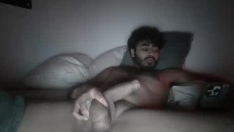 sam464422 online show from April 18, 7:12 am