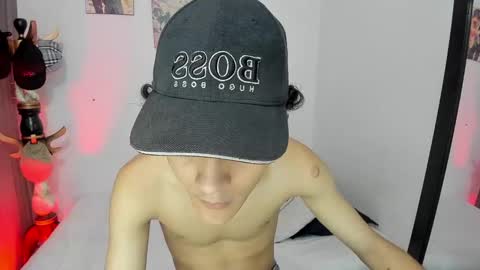 Snapshot of sam__cute chatting on December 24, 11:33 pm sam__cute online show from December 24, 11:33 pm