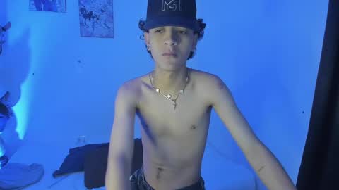 Snapshot of sam__cute chatting on January 8, 7:13 am sam__cute online show from January 8, 7:13 am