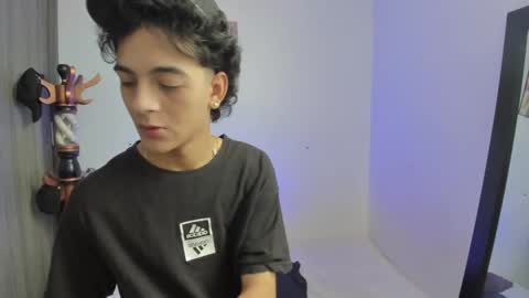 Snapshot of sam__cute chatting on January 11, 6:54 pm sam__cute online show from January 11, 6:54 pm