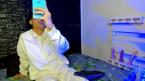 Snapshot of sam__cute chatting on February 24, 7:11 am sam__cute online show from February 24, 7:11 am