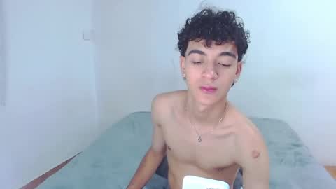 Snapshot of sam__cute chatting on October 1, 7:36 am sam__cute online show from October 1, 7:36 am