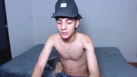 sam__cute online show from October 28, 6:39 am