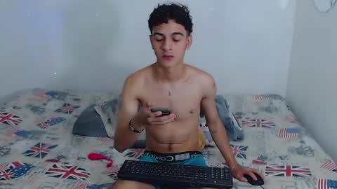 sam__cute online show from April 22, 1:08 am