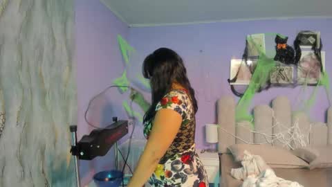 Sam online show from November 2, 3:20 am