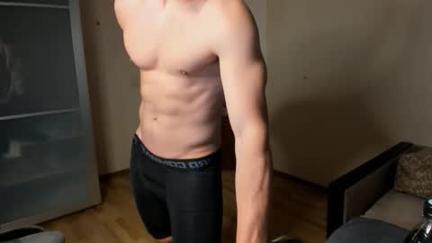 BACK IN 2 WEEKS online show from October 12, 10:31 pm