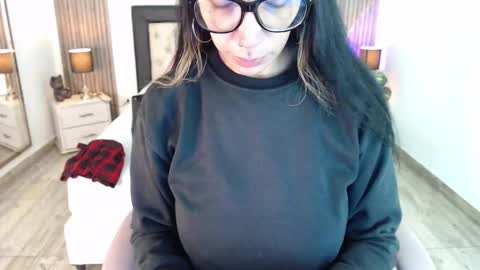 SAM MANSON online show from January 7, 11:58 am