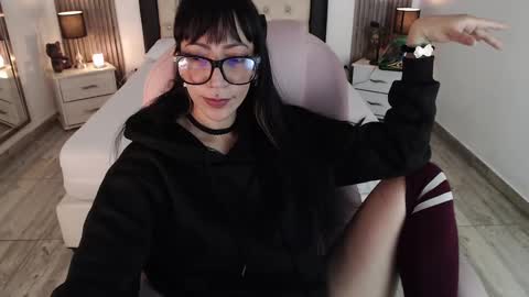 SAM MANSON online show from January 11, 3:31 pm