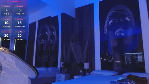 SAM MANSON online show from December 3, 3:43 pm