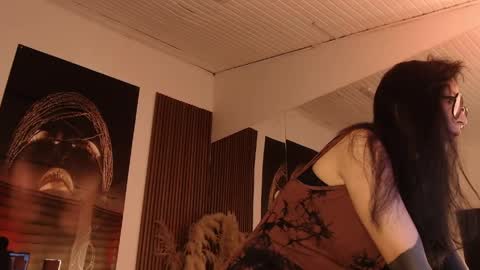 SAM MANSON online show from April 1, 1:12 pm