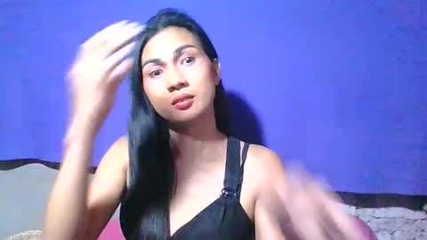 Snapshot of sam_mitinair chatting on May 24, 8:03 pm sam online show from May 24, 8:03 pm