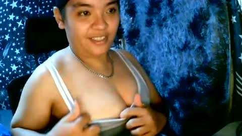 Snapshot of sam_yang09 chatting on July 15, 12:16 am sam_yang09 online show from July 15, 12:16 am