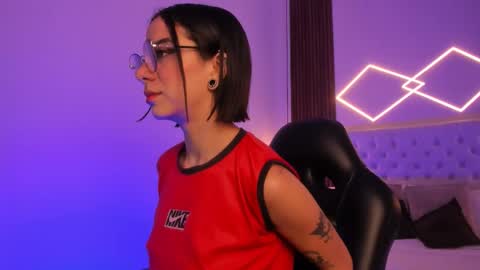 samabiecrussie online show from November 29, 3:53 am