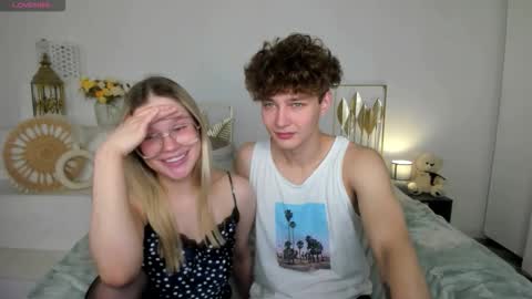 Snapshot of samanie_ chatting on October 12, 10:58 am Sam online show from October 12, 10:58 am