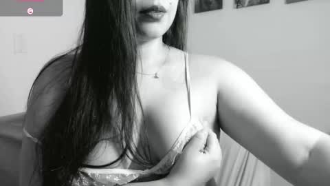 samannthaa_1 online show from February 7, 9:51 pm