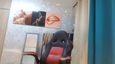 samanta online show from April 18, 11:14 am