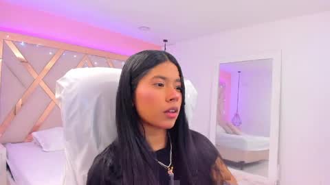 sam  online show from April 10, 3:23 am