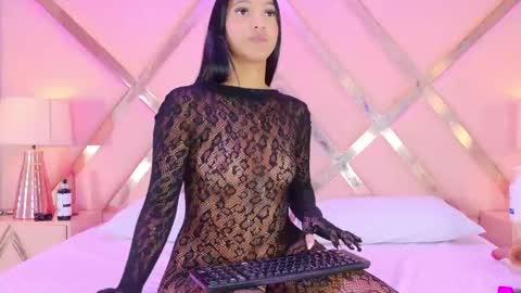 Snapshot of samantakane chatting on June 6, 4:28 am samantakane online show from June 6, 4:28 am