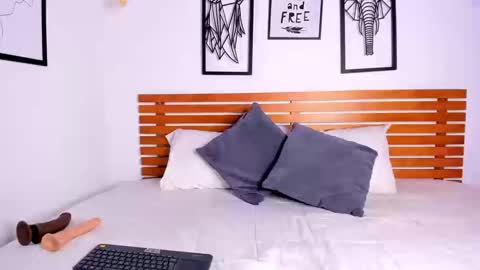 Samanta online show from September 24, 3:43 am