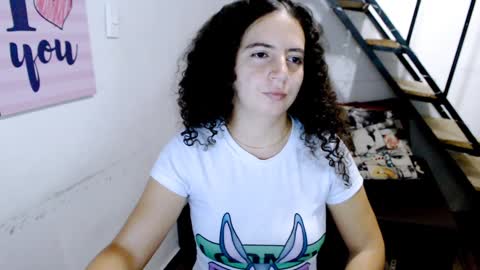 Snapshot of samantha2girl chatting on December 3, 2:36 am samantha online show from December 3, 2:36 am