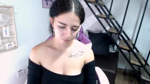 Snapshot of samantha2girl chatting on October 8, 7:11 pm samantha online show from October 8, 7:11 pm