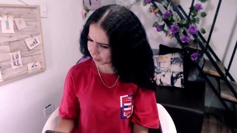 Snapshot of samantha2girl chatting on June 5, 6:57 pm samantha online show from June 5, 6:57 pm