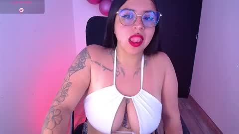 Snapshot of samantha_devil_ chatting on November 19, 1:55 pm Samanta online show from November 19, 1:55 pm