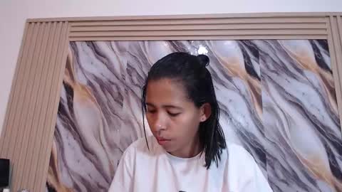 lizzy online show from January 13, 2:22 pm