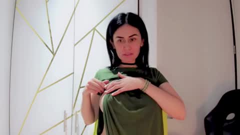 Snapshot of samantha_larusso_ chatting on September 27, 2:27 am Andy online show from September 27, 2:27 am