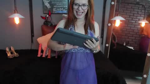 Sam online show from January 7, 10:43 am