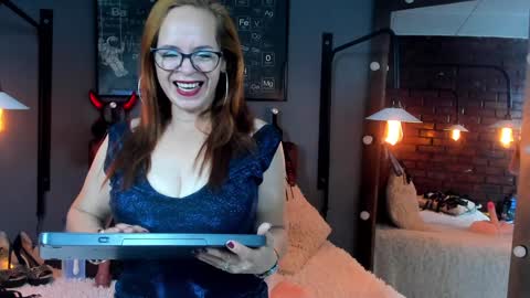 Sam online show from February 5, 11:02 am