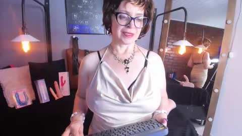 Sam online show from September 24, 10:29 am