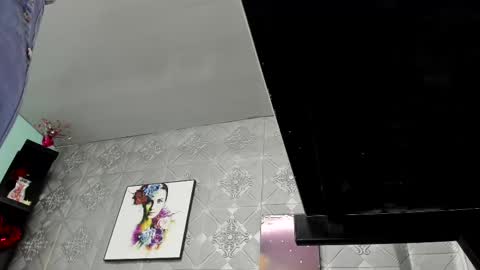 Snapshot of samantha_milfs chatting on February 19, 5:49 pm samantha_milfs online show from February 19, 5:49 pm