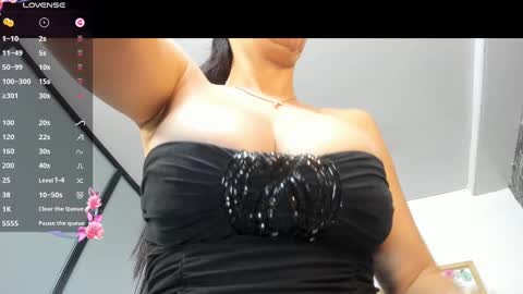 Snapshot of samantha_milfs chatting on September 18, 11:01 am samantha_milfs online show from September 18, 11:01 am