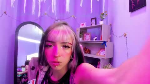 Samantha Smitth online show from March 17, 3:44 am