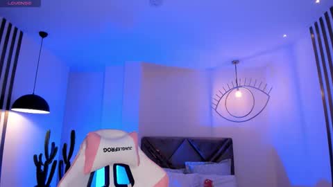 Samantha Klein online show from December 5, 2:09 am