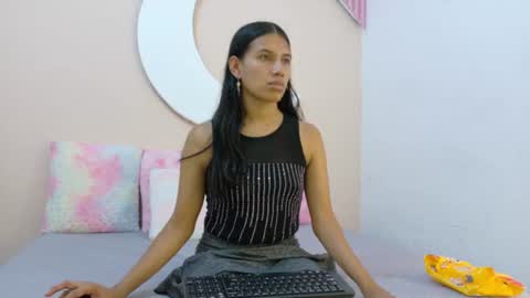 samanthalaurent online show from July 1, 7:21 am