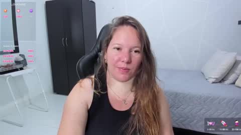 Snapshot of samanthaleon chatting on October 14, 3:07 am Samantha samy online show from October 14, 3:07 am