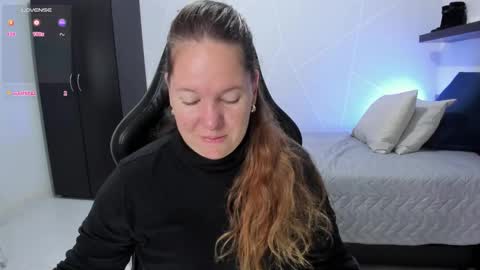 Snapshot of samanthaleon chatting on October 27, 4:38 am Samantha samy online show from October 27, 4:38 am