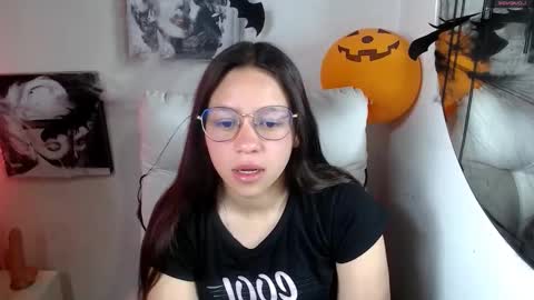 Snapshot of samantharoldan chatting on November 2, 2:19 pm Samantha online show from November 2, 2:19 pm